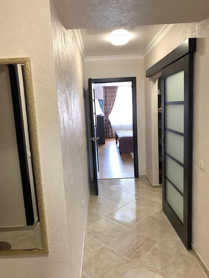 Центр. Поруч Парк Та Став Appartement Ternopil Buitenkant foto