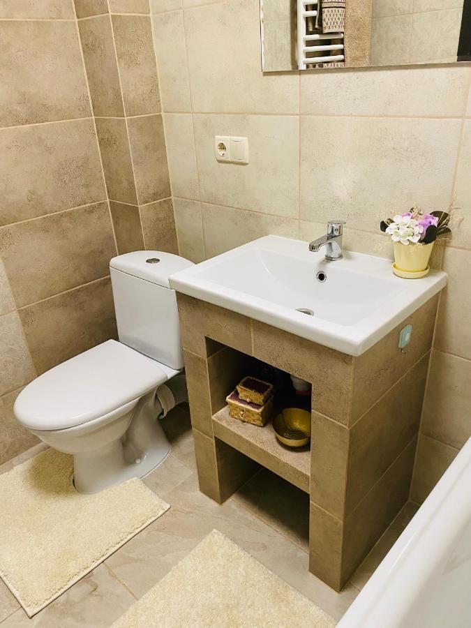 Центр. Поруч Парк Та Став Appartement Ternopil Buitenkant foto