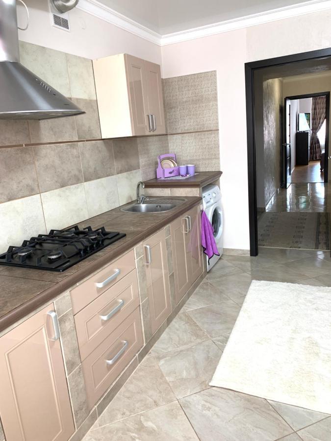Центр. Поруч Парк Та Став Appartement Ternopil Buitenkant foto