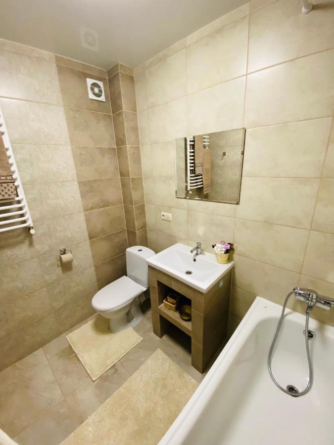 Центр. Поруч Парк Та Став Appartement Ternopil Buitenkant foto