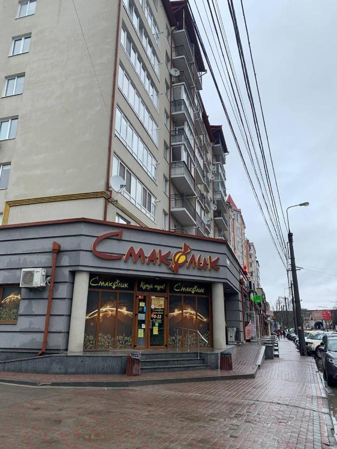 Центр. Поруч Парк Та Став Appartement Ternopil Buitenkant foto